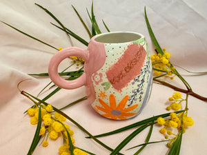 Hug Mug ~ Geredton Wax/ Bottle Brush