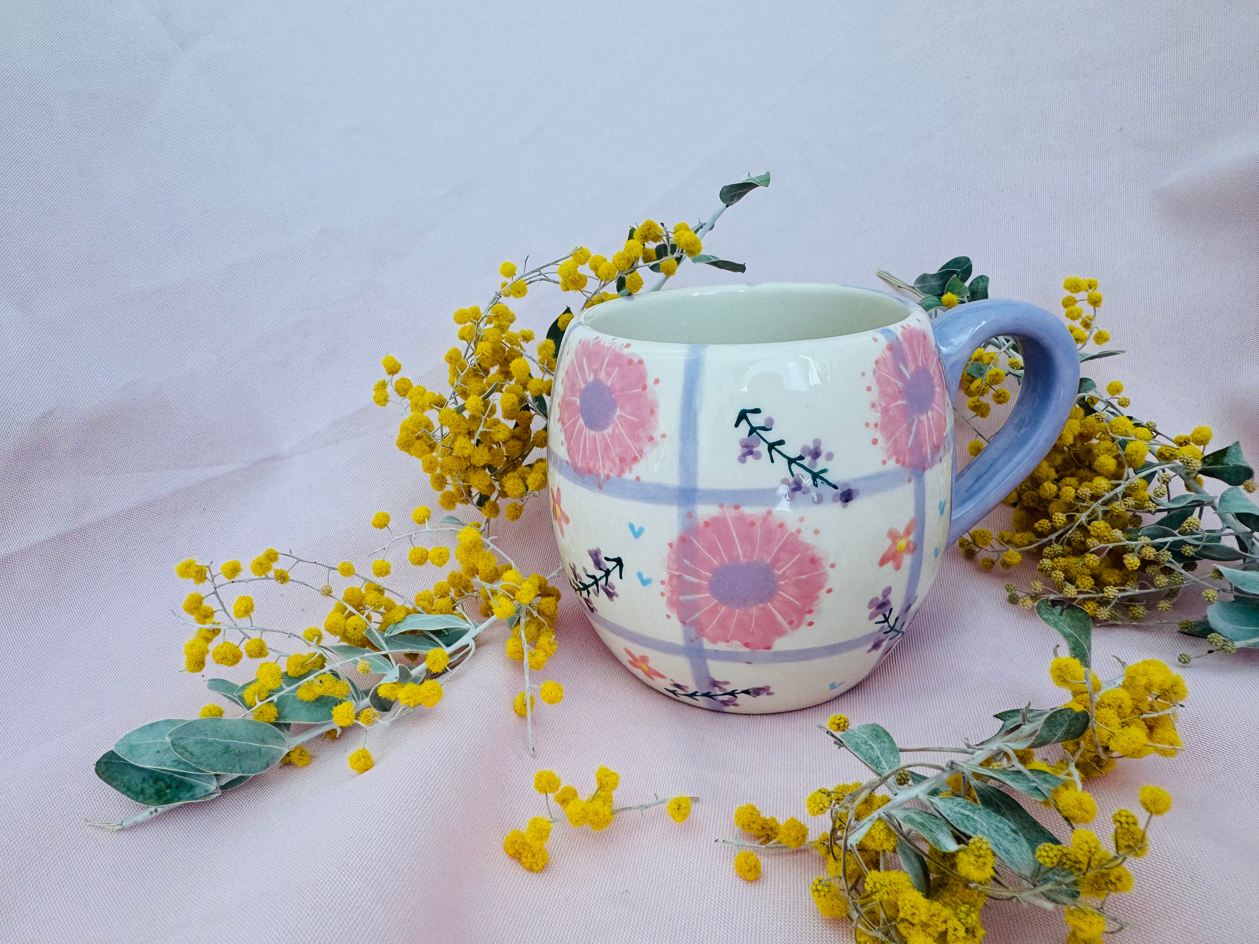 Mini Hug Mug ~ gingham mixed floral